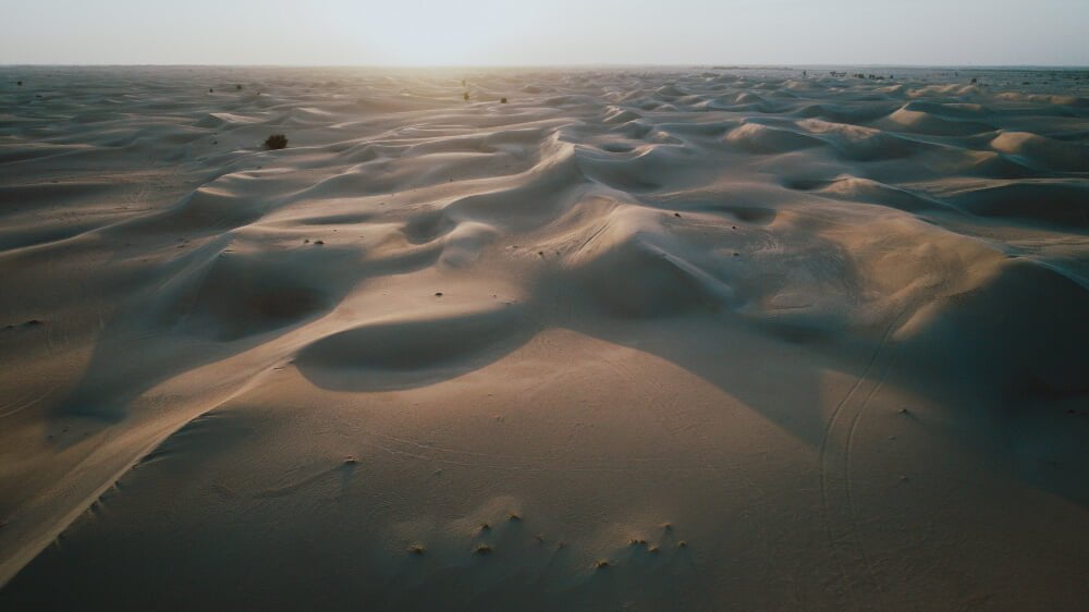 aerial-view-dunes-desrt-dubai