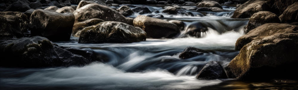 flowing-water-horizontal