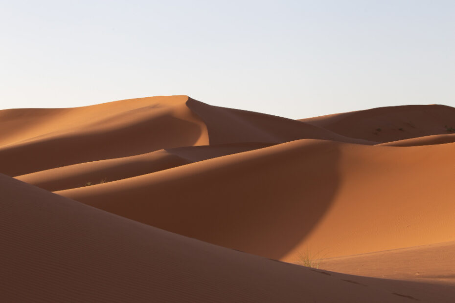 beautiful-scenery-sand-dunes-desert